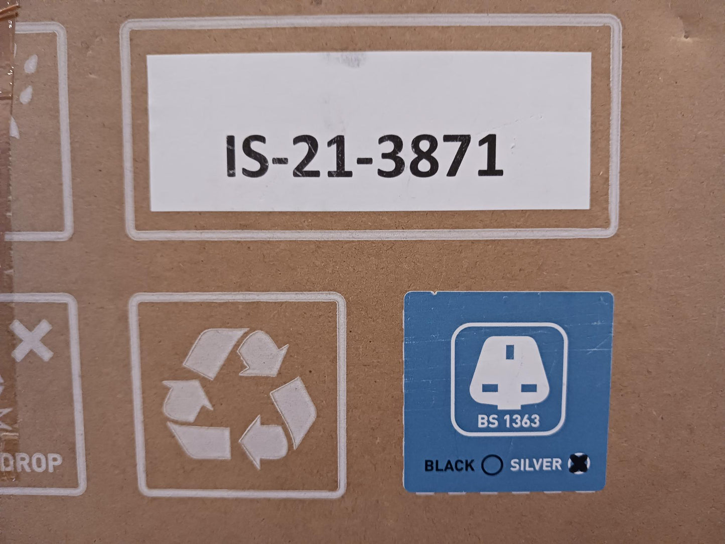 IsoTek V5 Aquarius Mains Conditioner - Ex-Demo