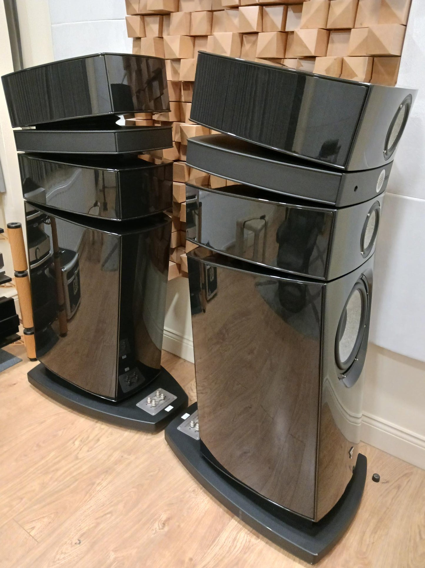 Focal Stella Utopia EM EVO  Floorstanding Speakers - Ex-Demo