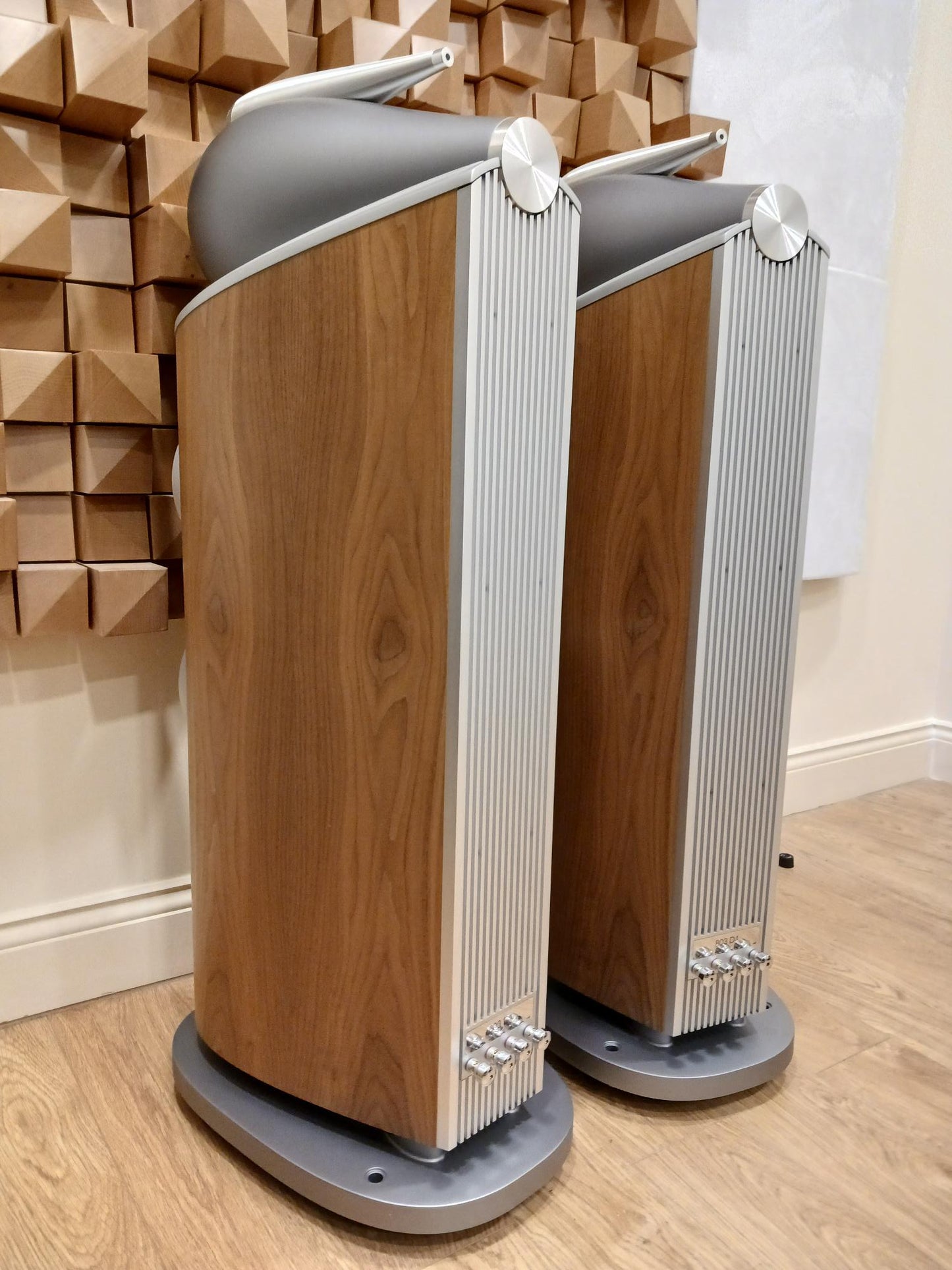 Bowers & Wilkins 803 D4 Floorstanding Speaker - Ex-Demo
