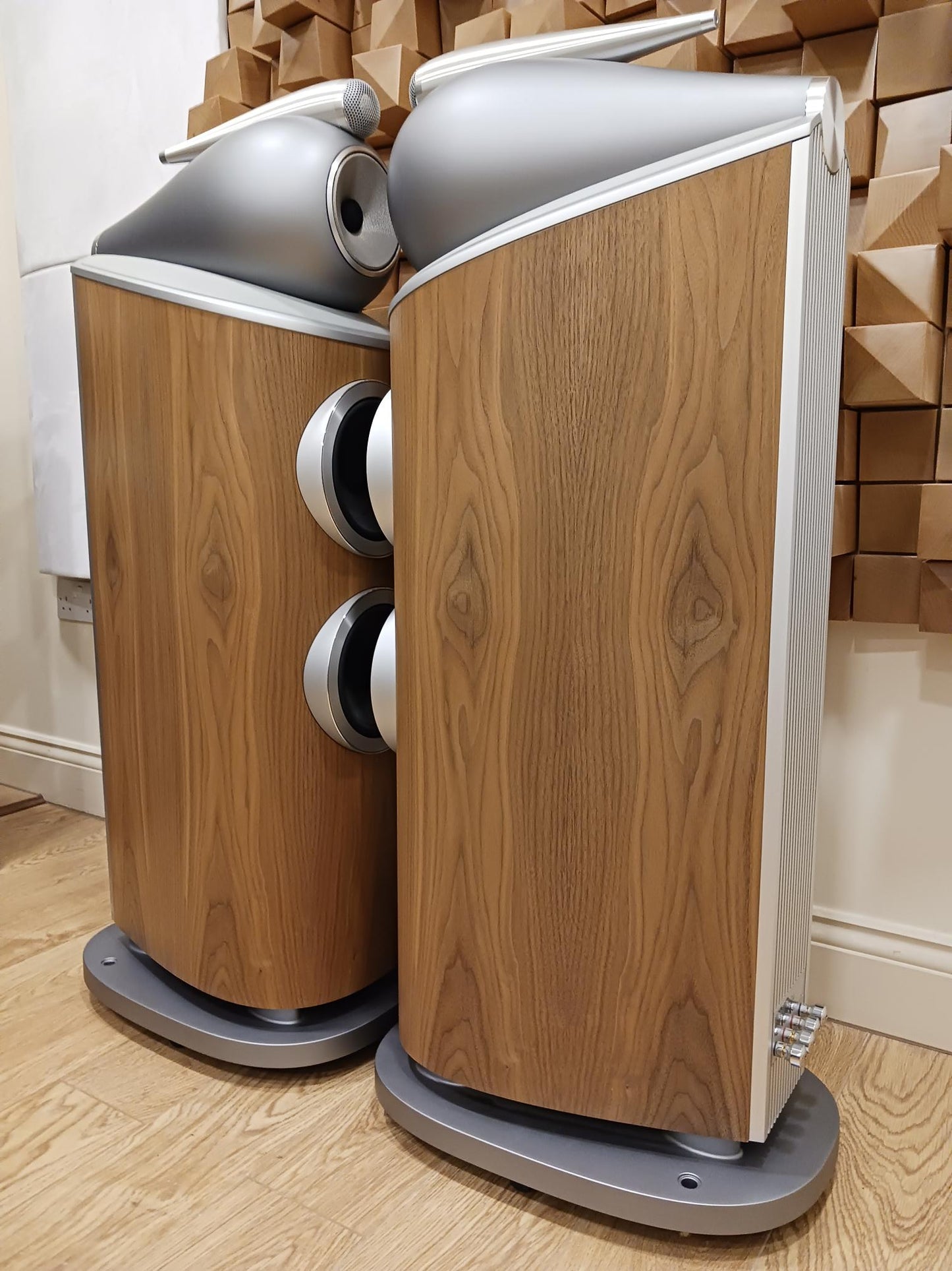 Bowers & Wilkins 803 D4 Floorstanding Speaker - Ex-Demo