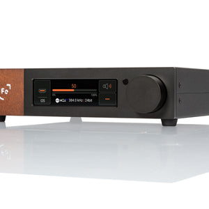 Ferrum WANDLA Reference DAC & Preamplifier-black-front sde