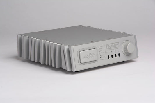 Boulder 812 DAC Preamplifier-front