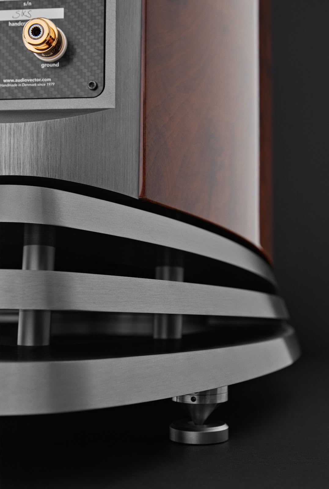Audiovector R8 Floorstanding Speakers (Pair)