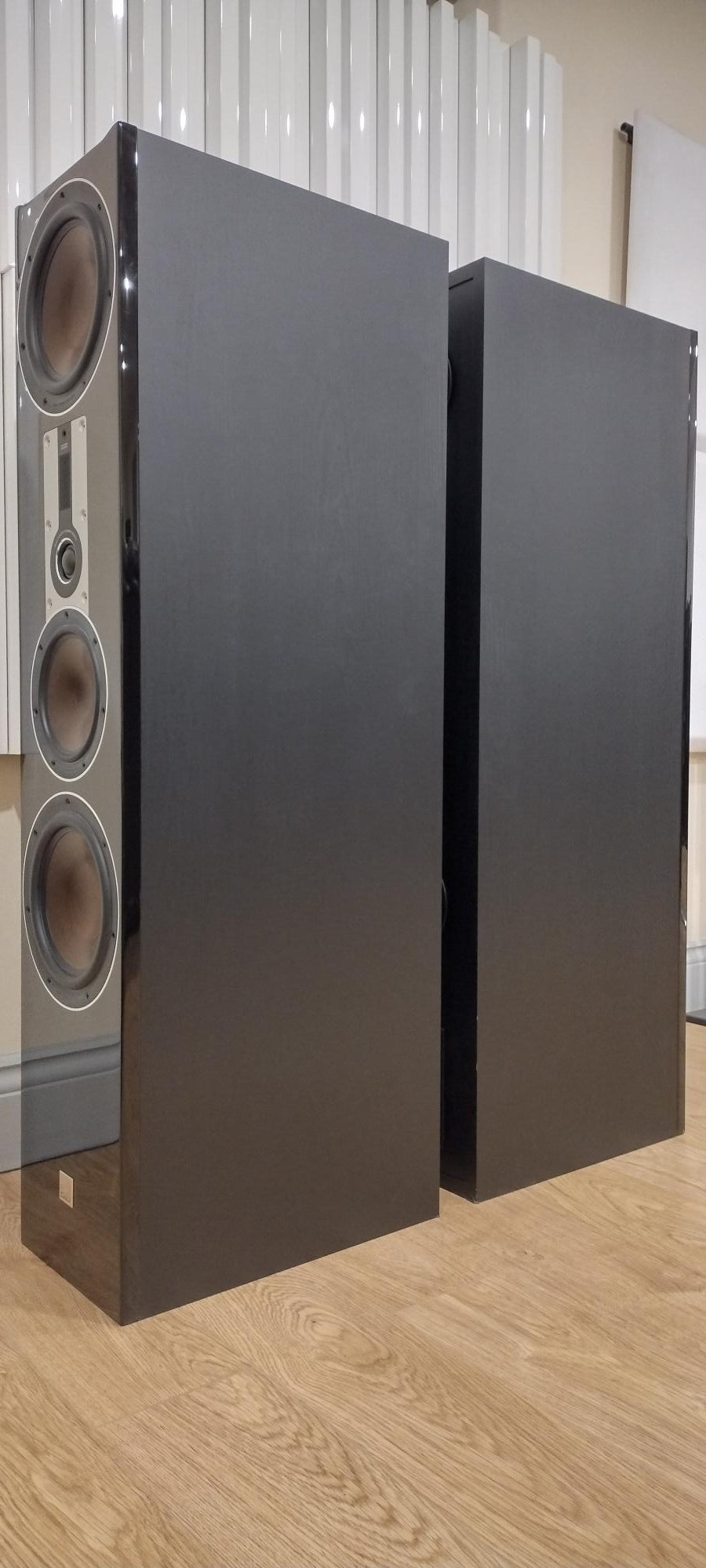 Dali Opticon 8 MK1 Floor Standing Speakers (Pair) Ex-Demo