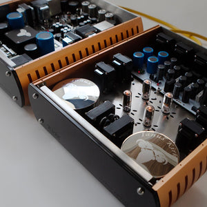 Aries Cerat Kirke LE Phono Amp-top-open