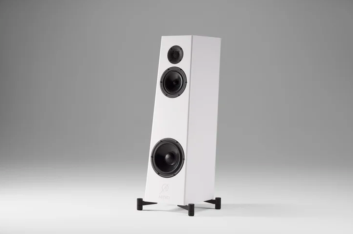 Ø Audio Frigg 02 floorstanding speaker- Arctic White Matt