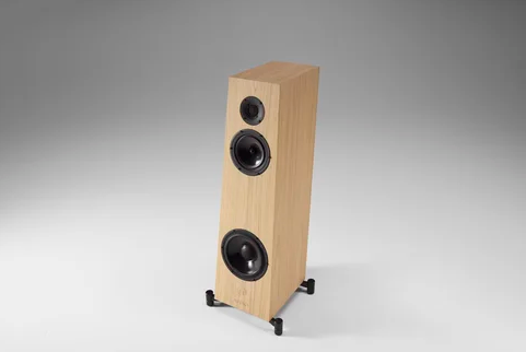 Ø Audio Frigg 02 floorstanding speaker- Light Nordic Oak