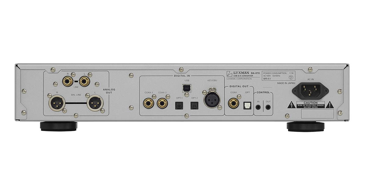 Luxman DA-07X DAC - back - silver