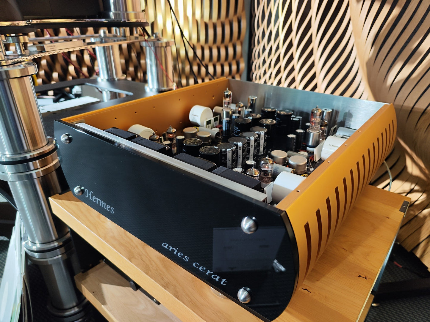Aries Cerat Hermes Phono Preamp-front
